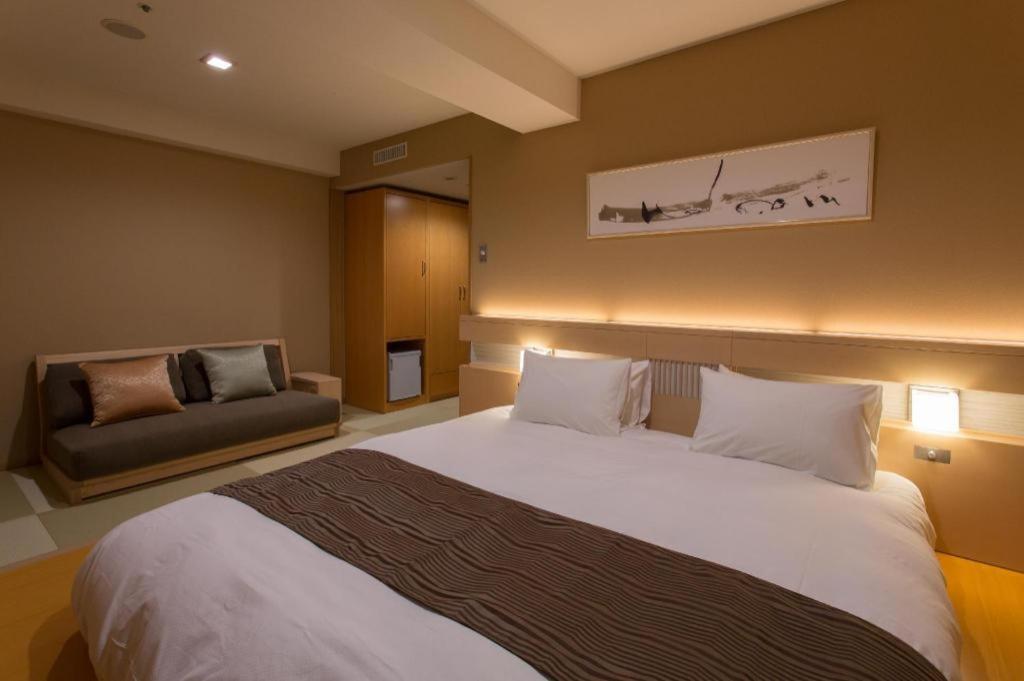 Spa Land Hotel Naito Fuefuki Zewnętrze zdjęcie
